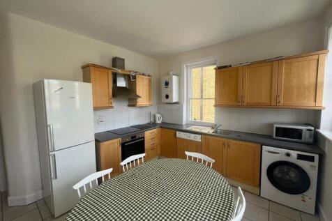 Kitchen 1 (1).jpeg