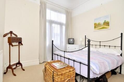 Bedroom 2:
