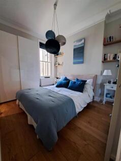 Master Bedroom .jpeg