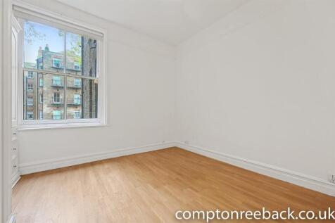 Master Bedroom (2).jpg