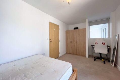 Bedroom 2.2