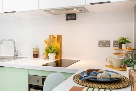 Kitchenette 3