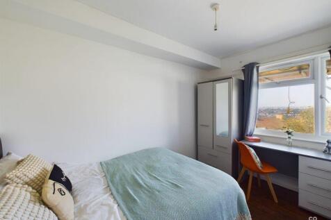 bed 3 
