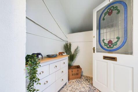 Entrance porch storage area