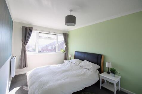 bed1new.JPG