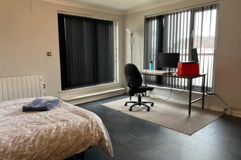 bedroom1.jpg