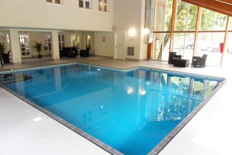pool.JPG