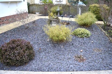 OPEN PLAN GARDEN &#43; PARKING