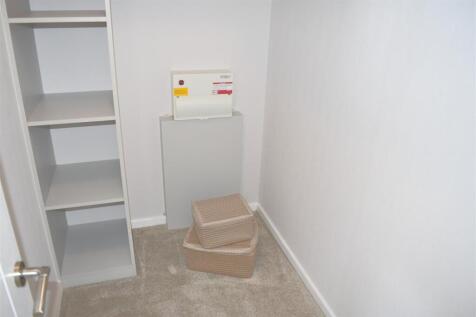 DRESSING ROOM