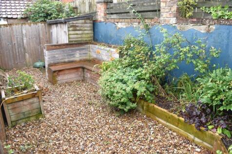 ENCLOSED GARDEN