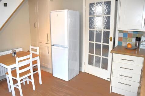 KITCHEN DINING ROOM