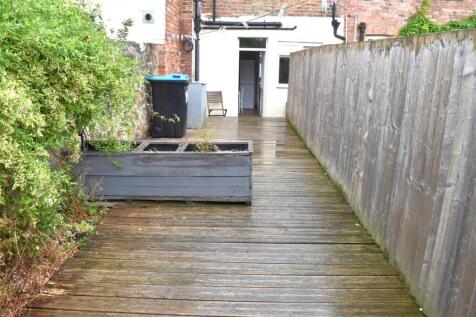 ENCLOSED GARDEN
