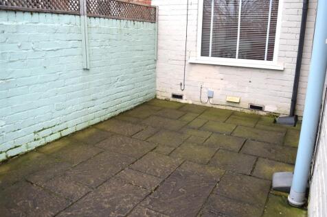 COURTYARD GARDEN