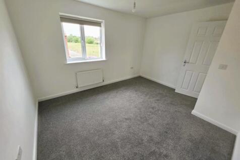 bedroom 3.jpg