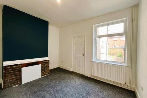 living room 5.jpg