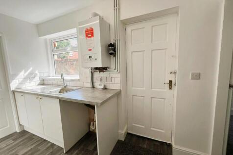 kitchen 5.jpg