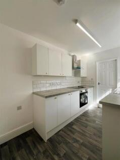 kitchen 2.jpg