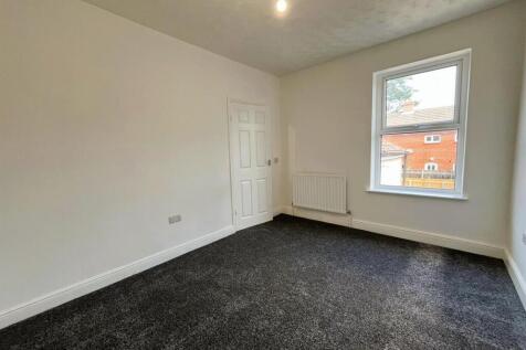 bedroom 7.jpg