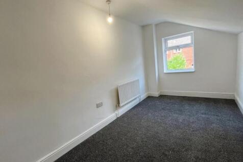bedroom 4.jpg