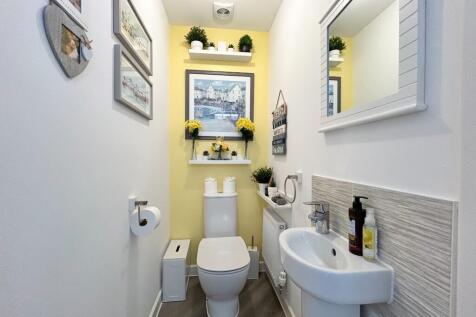 Cloakroom/WC