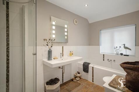 Downstairs Bathroom