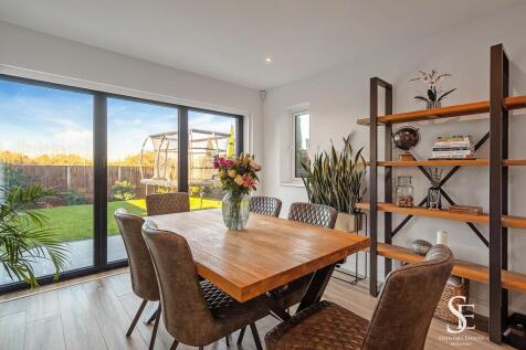 Dining Room to garden