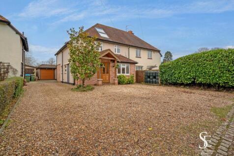 Driveway to detached garage