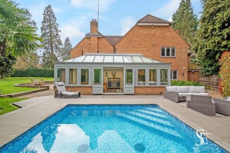 Outdoor Pool to Orangery