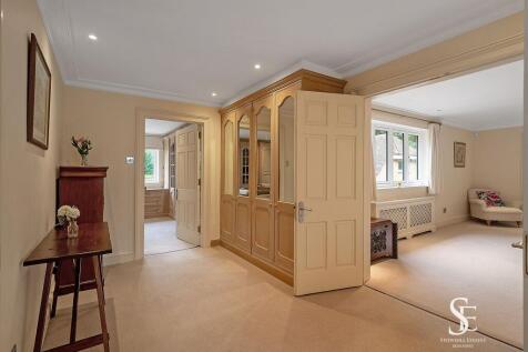 Entrance to Principal Suite