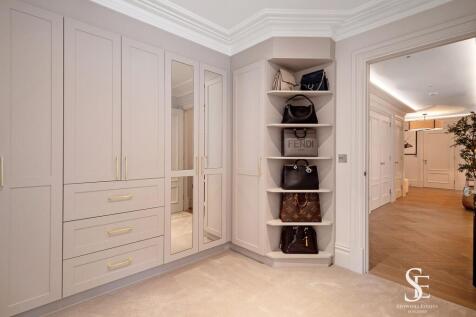 Principal Suite Entrance