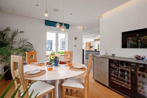 Breakfast room