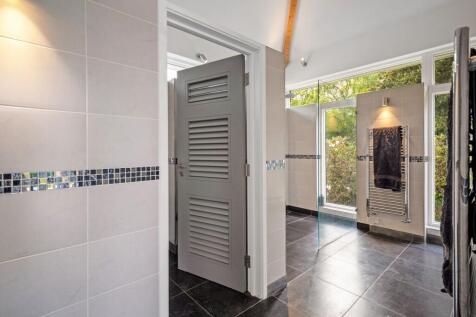 Swimming pool room