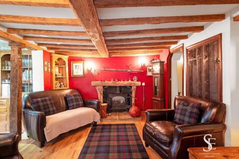 Snug / Sitting Room