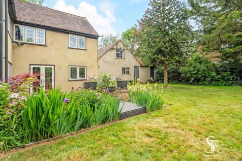 Detached Double Garage