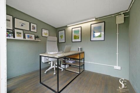 Garden Studio / Office