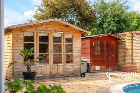 Poolhouse