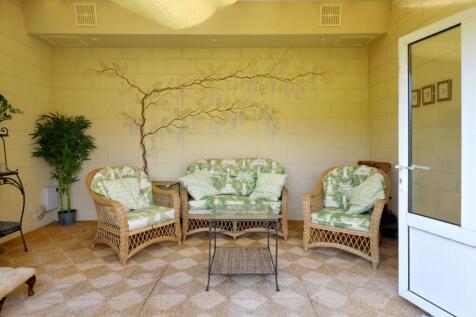 Summer House