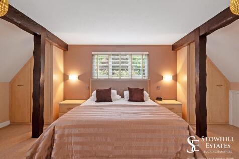 Principal bedroom