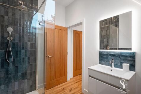 Bedroom 2 En Suite