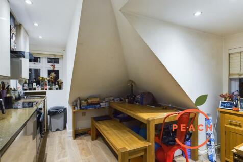 CAM04237G0-PR0071-STILL004.jpg