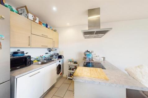 Flat 34, Azura Court - M4DiusZUHw3Ft82YybjJ.jpg