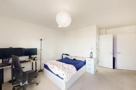 Flat 34, Azura Court - o6EoP1000G7xm9paiy4v.jpg