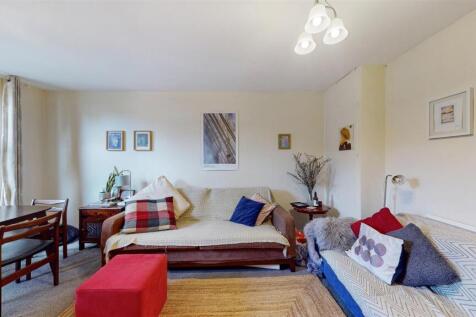 16 Foxley Close - nrkr9CSdmag6Q46xMSqm.jpg