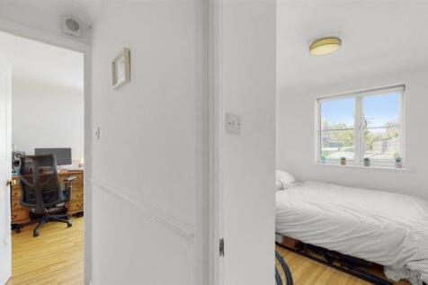31 Thurlow Close - UreQIU5vQcekjMNG6759.jpg