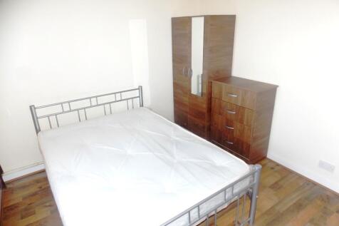 Bruce Grove 122 bedroom 4.jpg