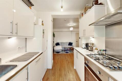 Basement Flat 44 Grove Road - 5ovXHVRdDFNTmk0aWtUc