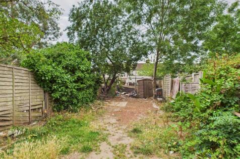CAM04237G0-PR0182-STILL007.jpg