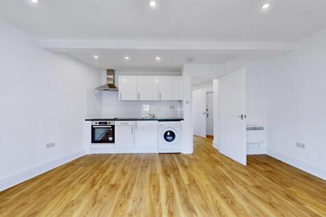 flat 3, 140 Bethnal Green Road - UxSkJGBZEBhBgQL6b