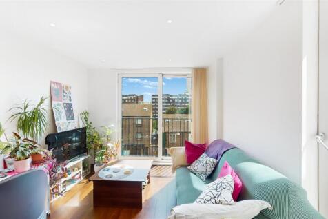 43 Baroque Gardens, Mary Rose Square - SNlQ1L4YjJu