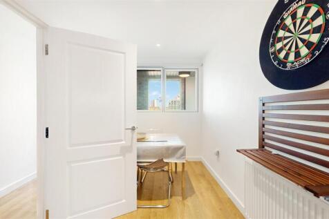 27 Southmere House, 1 Highland Street - 0JAEgLbX4I